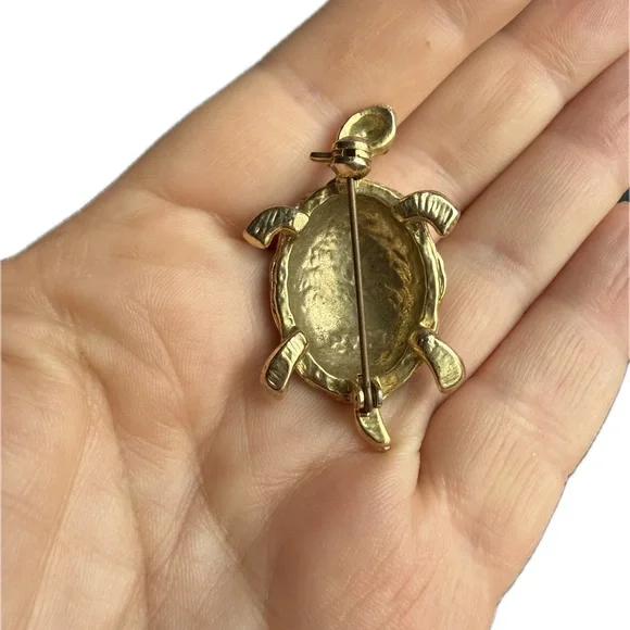 🐢 Vintage Gold Tone and Black Enamel Rhinestone Turtle Brooch Pin - Picture 13 of 14